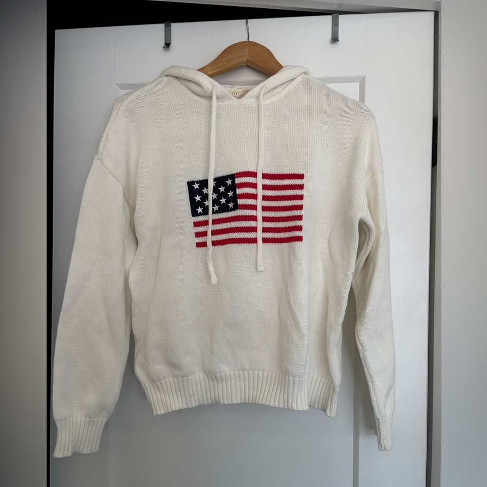 100% Cotton USA American Flag White Hooded Sweater — Brit NY — Size Large — NWT